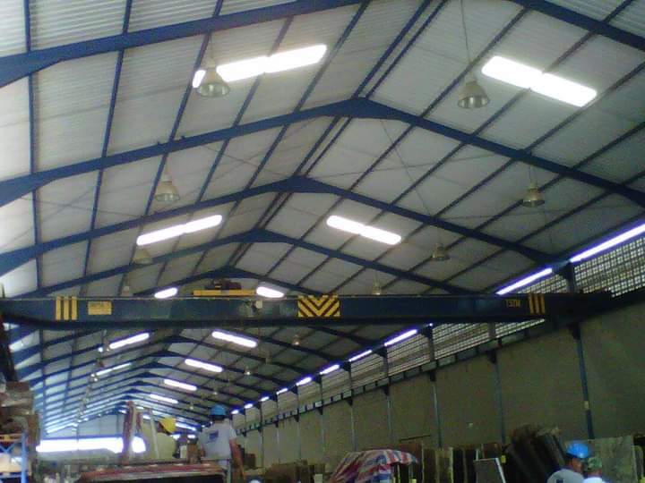 CONSTRUCCIONES ESVIVE C.A. servicios.