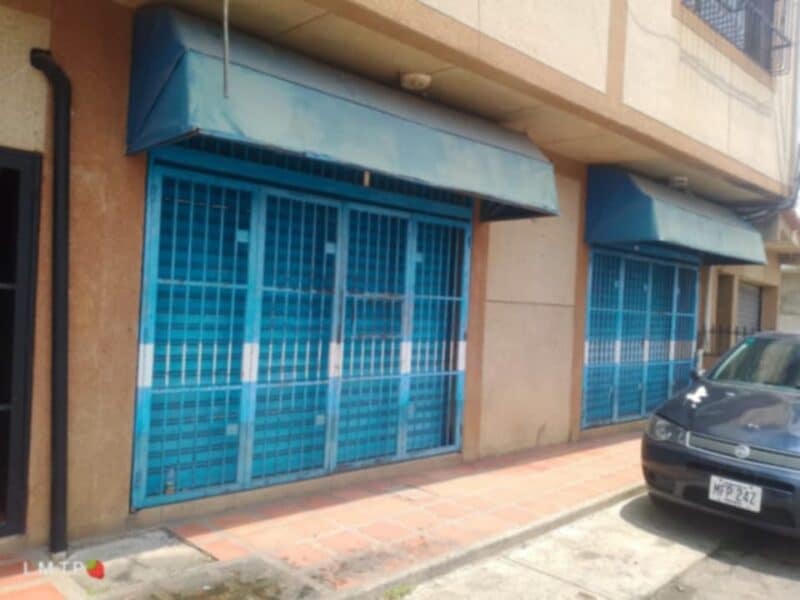Venta de licorería un local de 166 Mts2 en higuerote