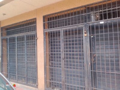 Venta de licorería con todo, en 2 locales propio de 170mts2 ,curiepe, higuerote